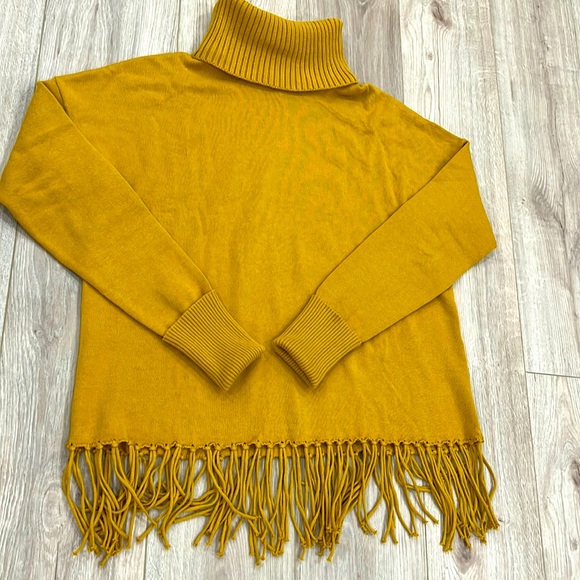 COZY RIBBED TURTLENECK PULLOVER MUSTARD YELLOW - Picture 2 of 7
